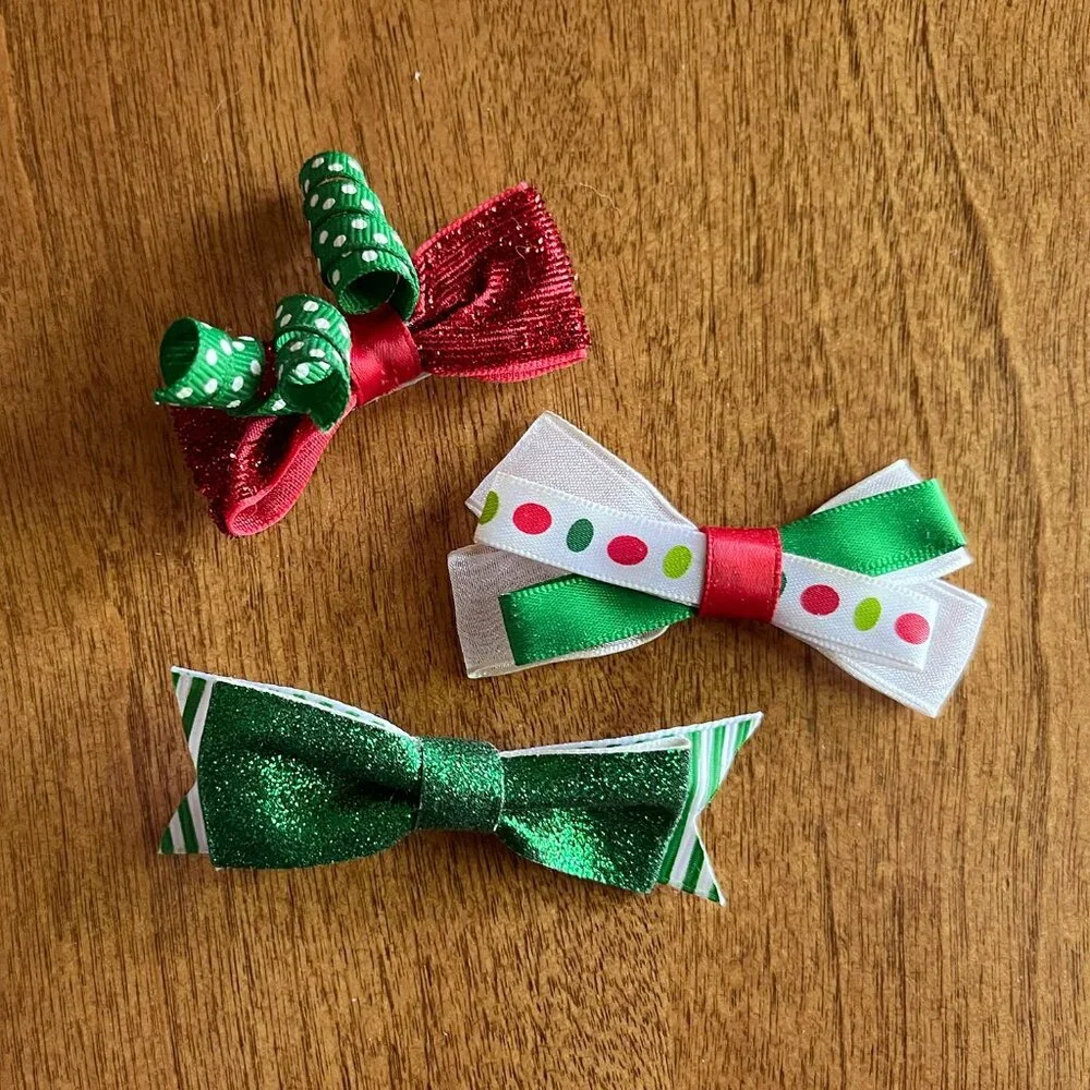 Christmas hair bows *Free in bundle*